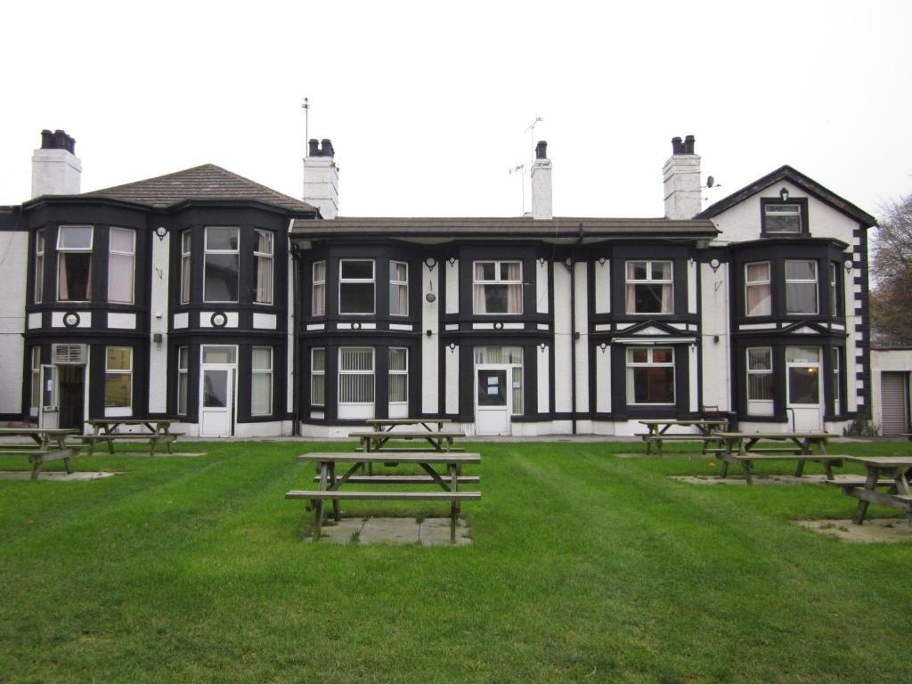 Mersey Hotel Widnes Exterior photo