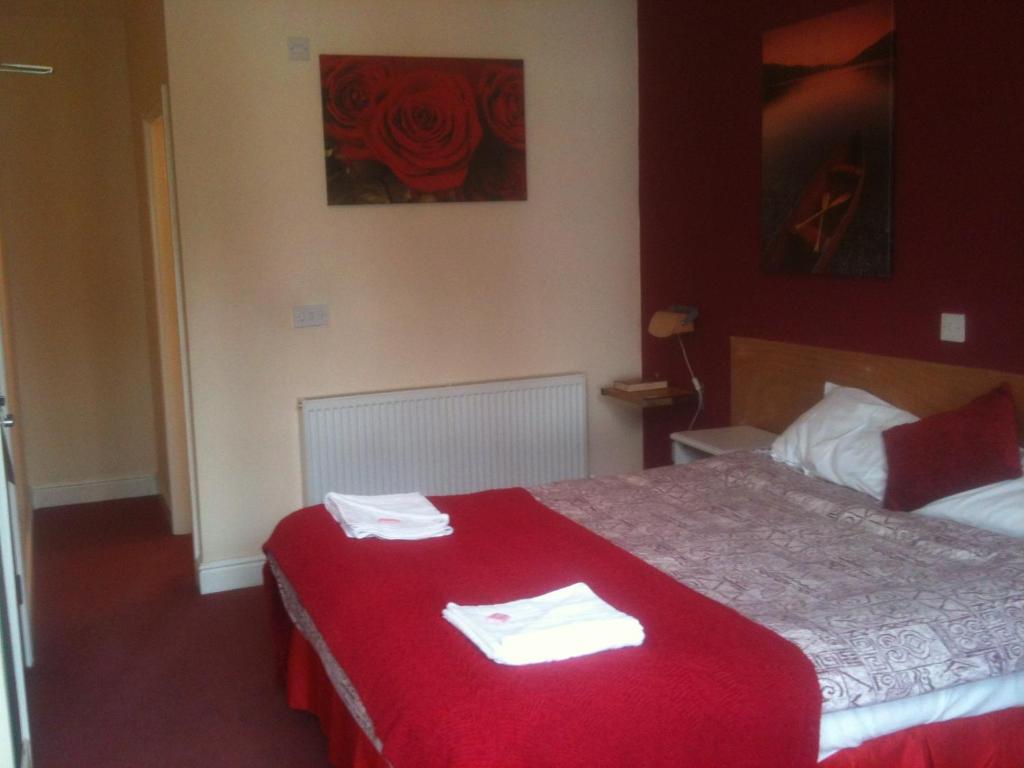 Mersey Hotel Widnes Room photo